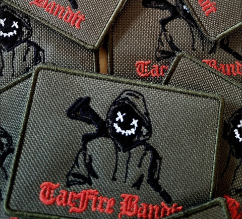 Naszywka TacFire Bandit -THE SCOUNDREL- khaki Naszywka TacFire Bandit -THE SCOUNDREL- khaki